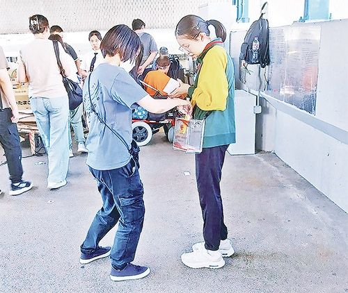 從學校到社區：年青人的愛與服務